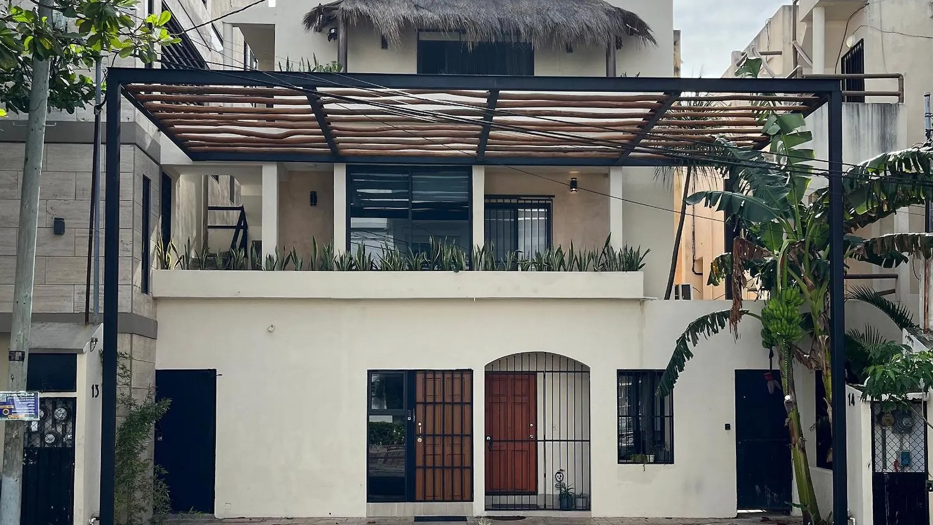 Beautiful, Comfortable And Great Location Studio Playa del Carmen Apartment